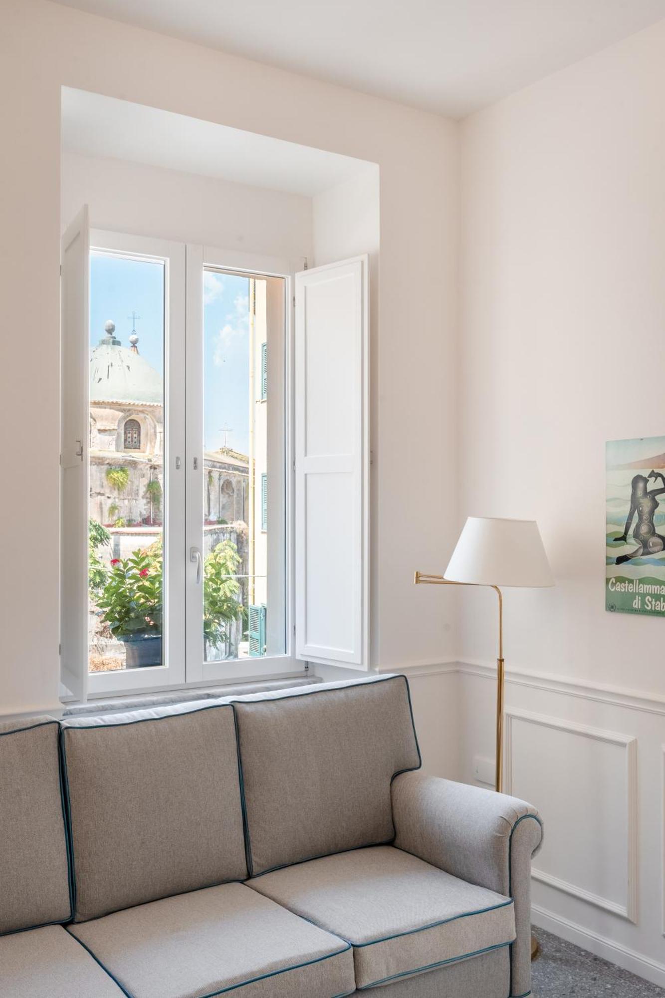 Palazzo Desiderio Apartment Castellammare di Stabia Exterior photo