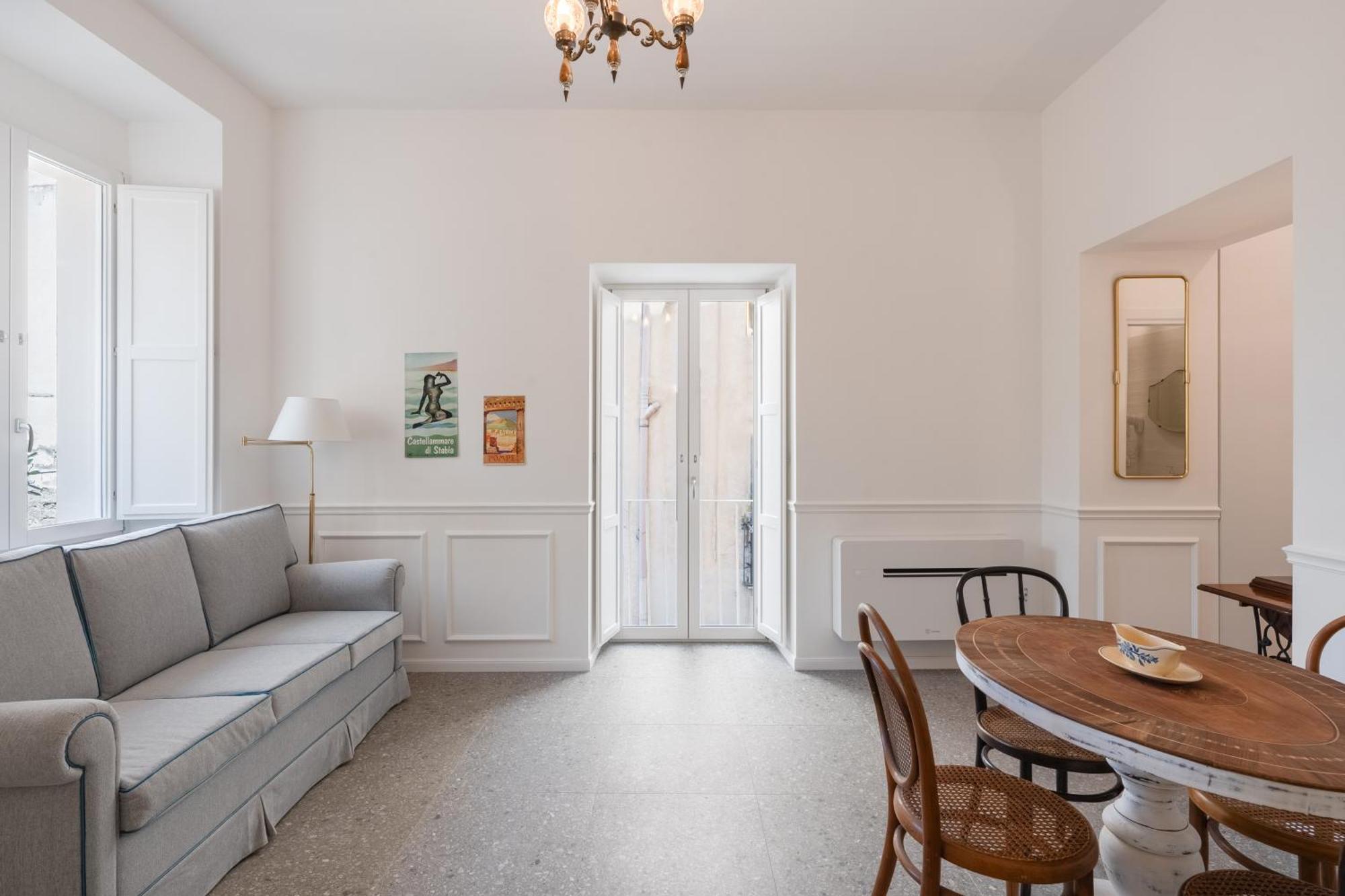 Palazzo Desiderio Apartment Castellammare di Stabia Exterior photo