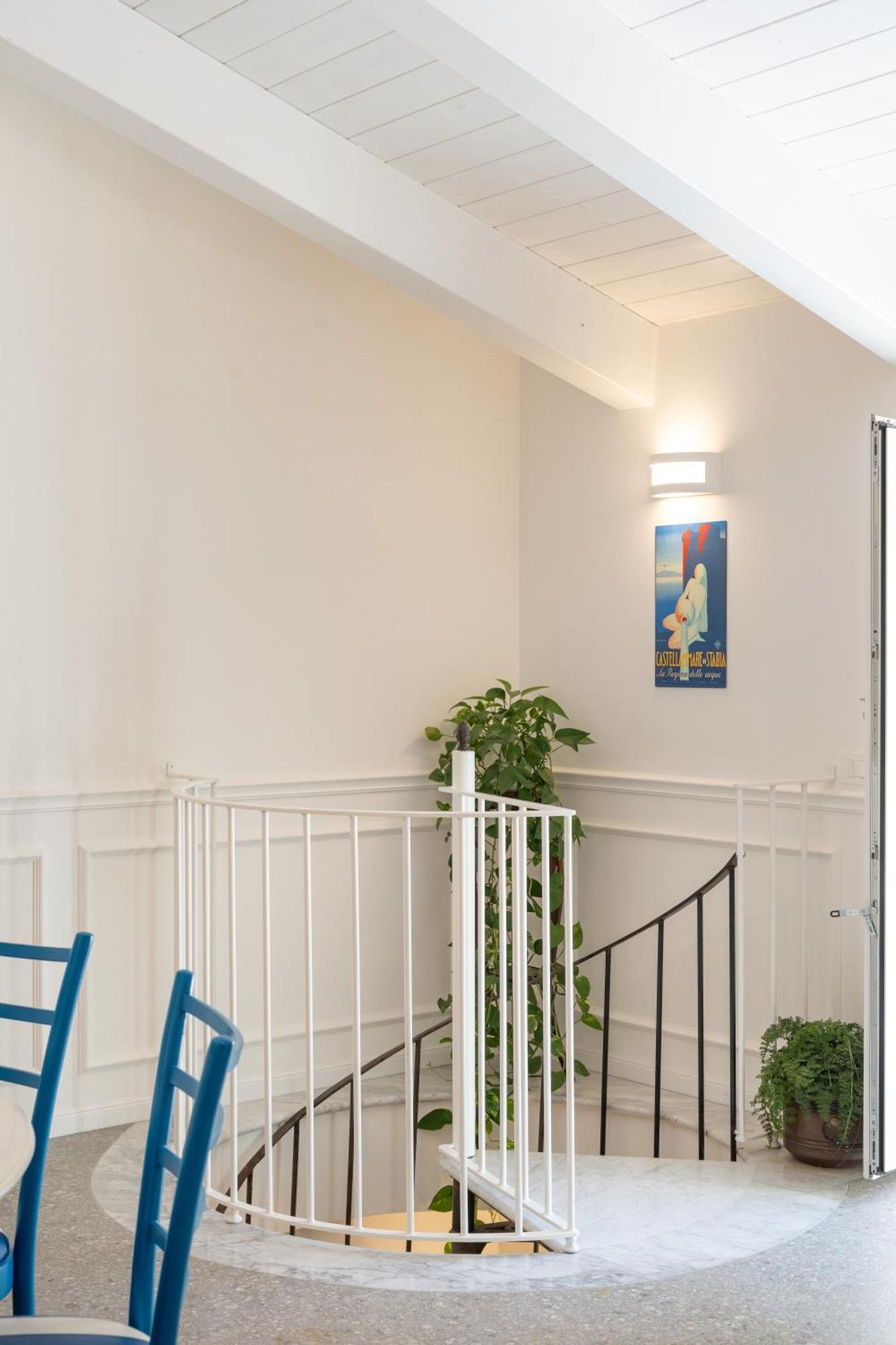 Palazzo Desiderio Apartment Castellammare di Stabia Exterior photo
